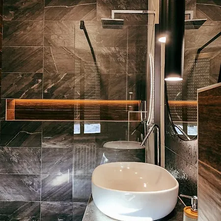 Salus Civico 23 Bed and Breakfast